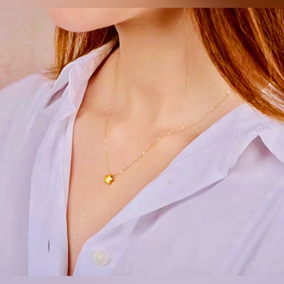 18 / 24 K Gold Star Charm necklace - Picture 3 of 7